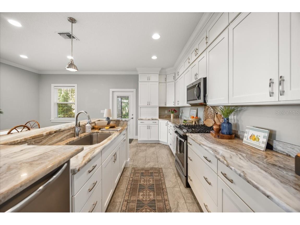 2945 Lakeshore Drive Mount Dora FL 32757 - LAKE DORA G5099261 image10