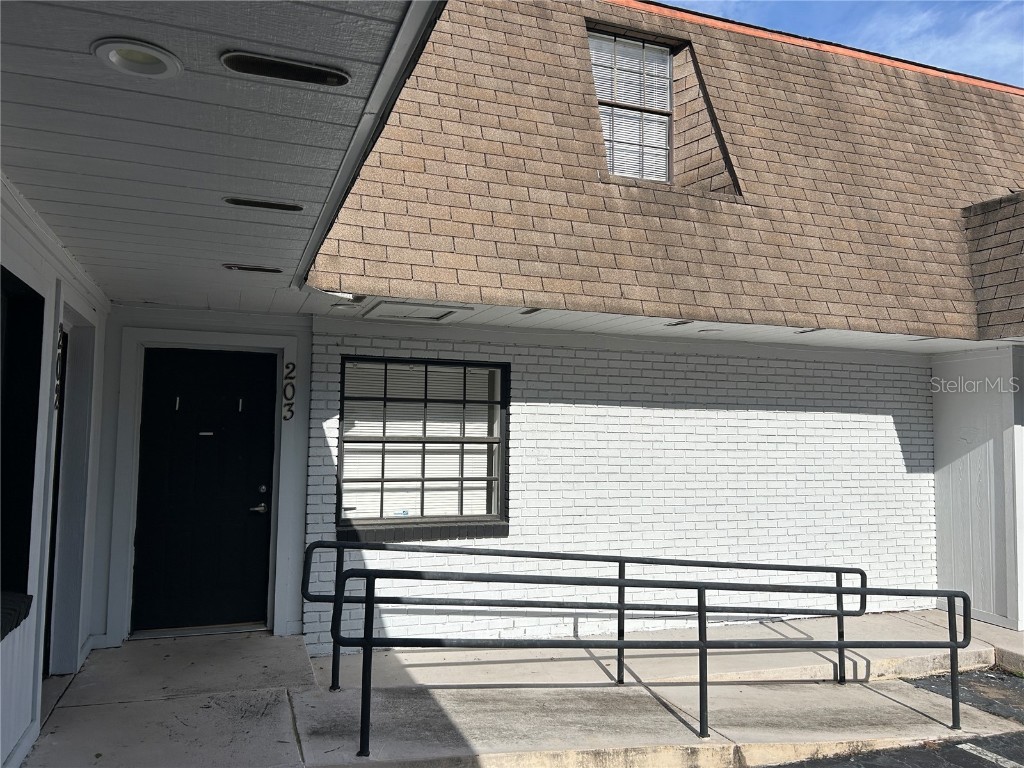 2945 NE 3rd Street #203 Ocala FL 34470 OM706499 image1