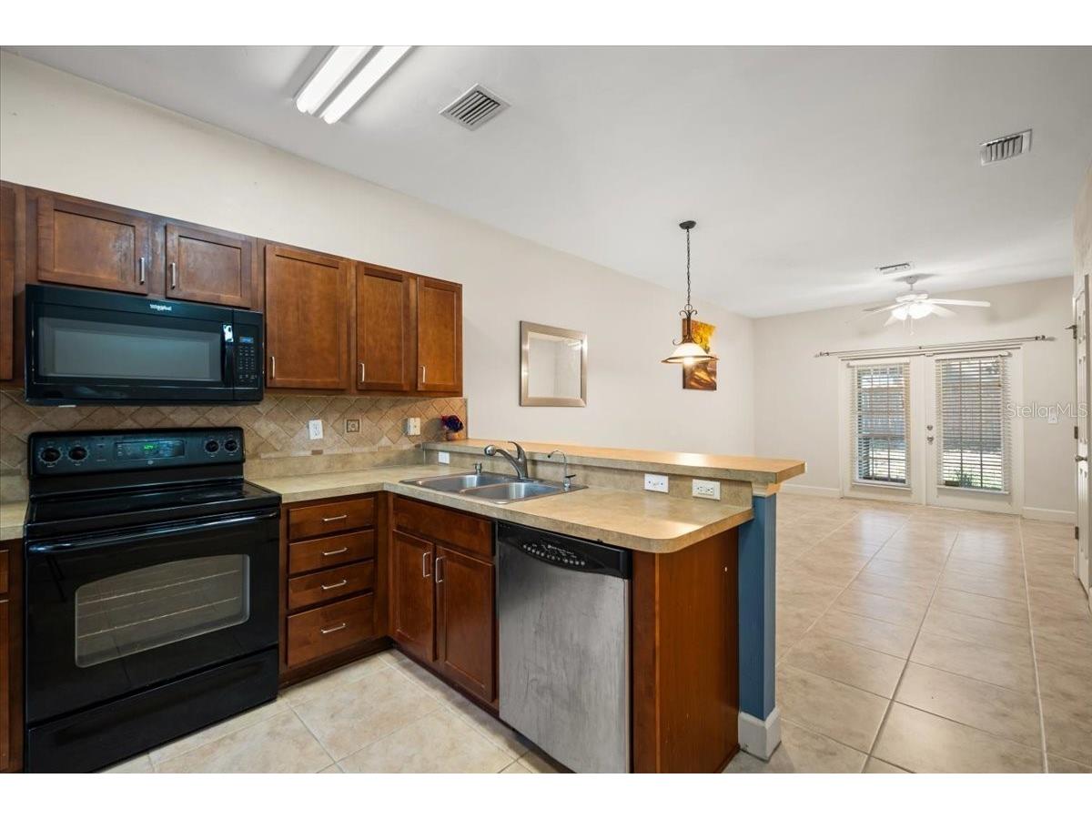 2945 SW 35th Place #137 Gainesville FL 32608 GC536850 image6
