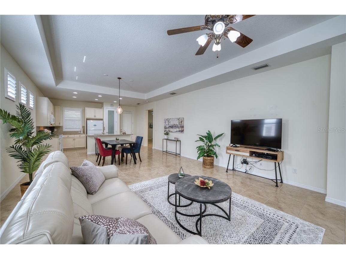 2945 Trustee Avenue Sarasota FL 34243 A4651551 image11