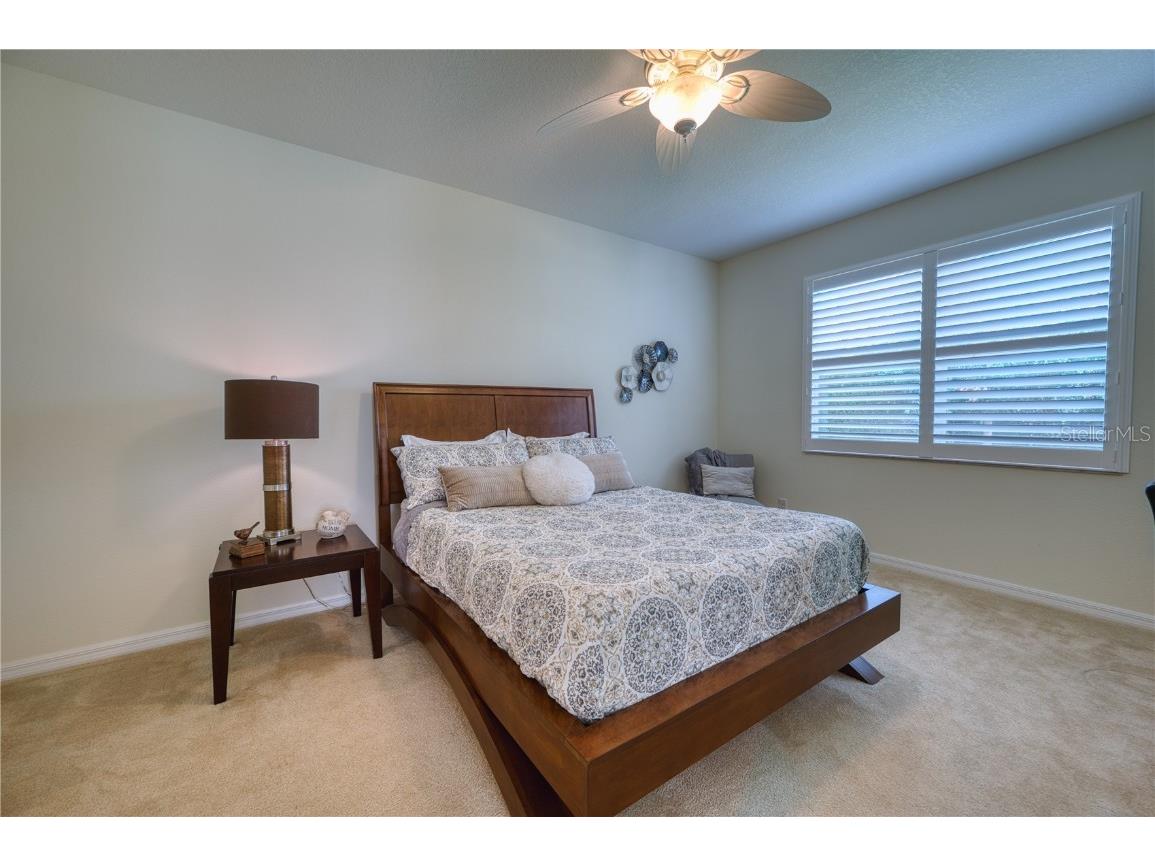 2945 Trustee Avenue Sarasota FL 34243 A4651551 image12