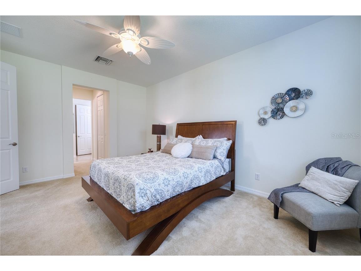 2945 Trustee Avenue Sarasota FL 34243 A4651551 image13