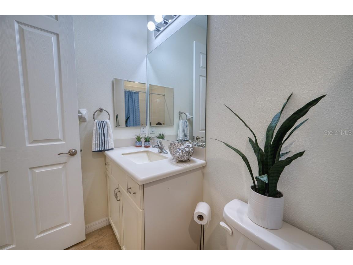 2945 Trustee Avenue Sarasota FL 34243 A4651551 image21