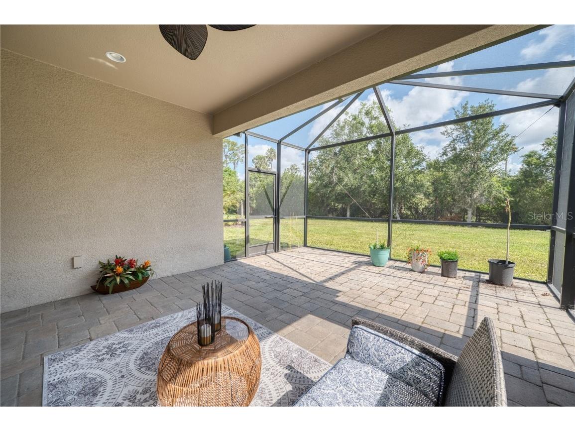 2945 Trustee Avenue Sarasota FL 34243 A4651551 image24