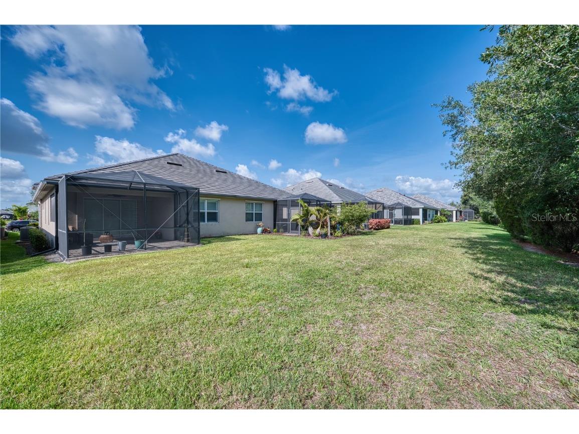 2945 Trustee Avenue Sarasota FL 34243 A4651551 image30