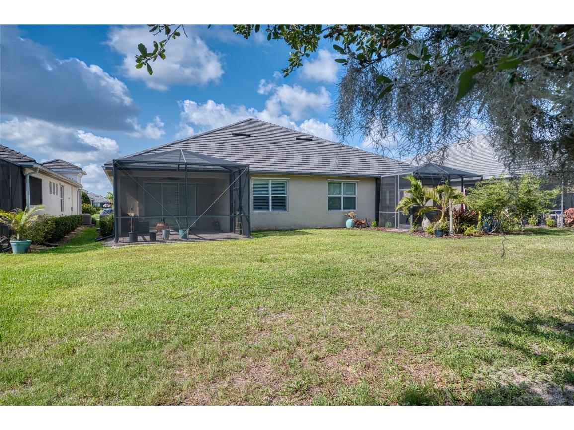 2945 Trustee Avenue Sarasota FL 34243 A4651551 image31