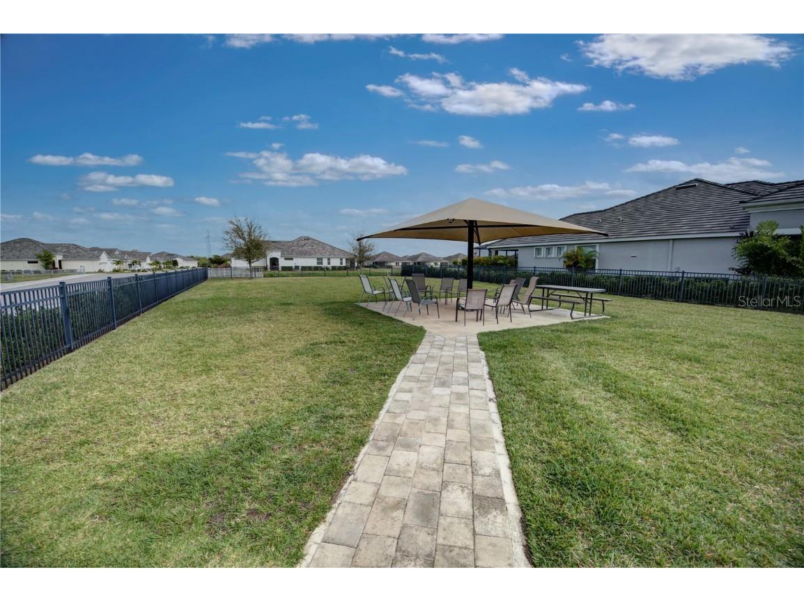 2945 Trustee Avenue Sarasota FL 34243 A4651551 image39