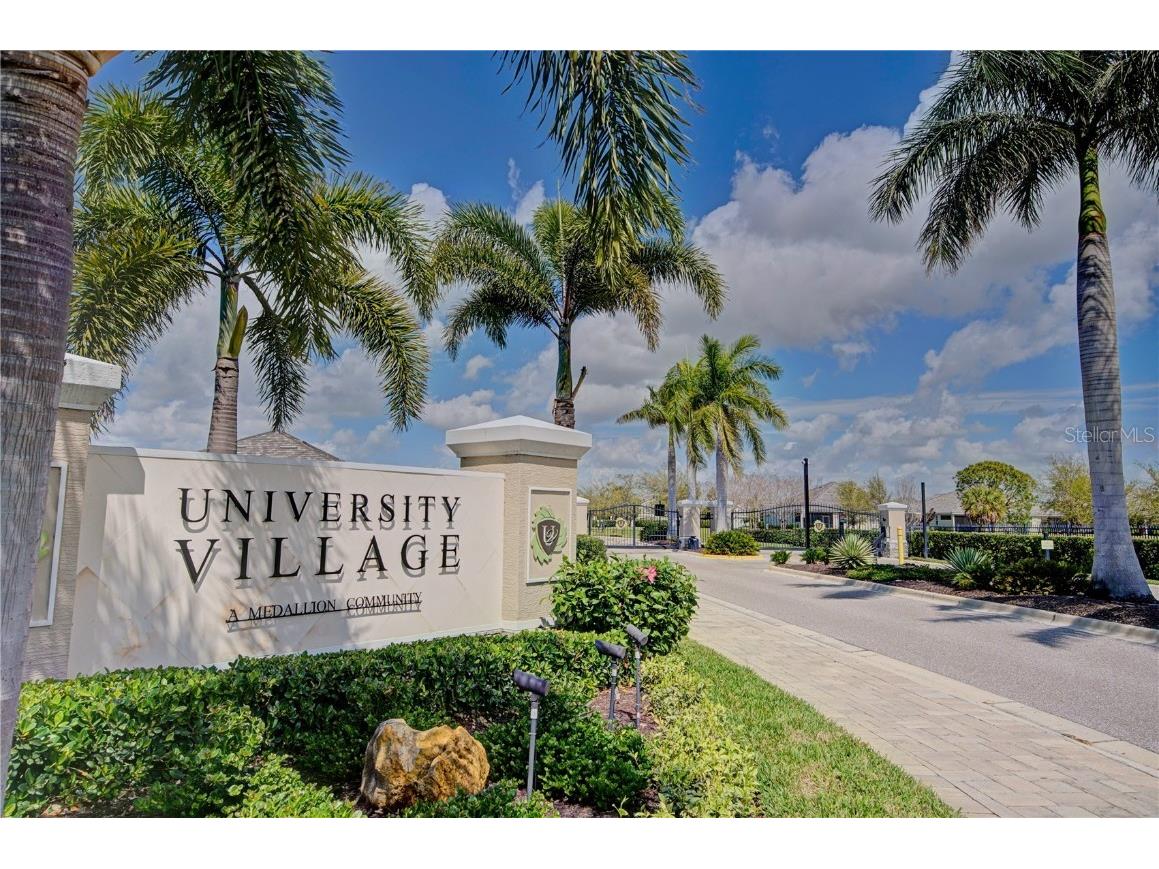 2945 Trustee Avenue Sarasota FL 34243 A4651551 image4