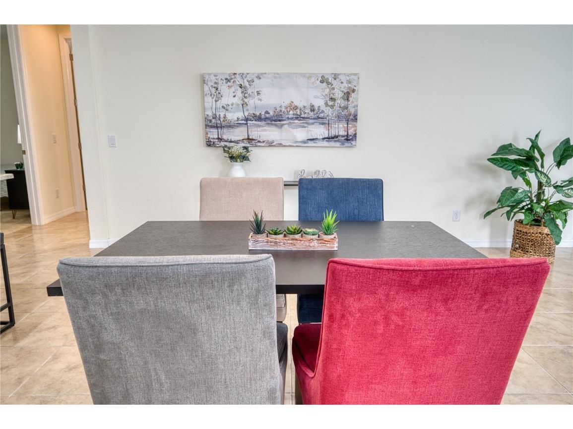 2945 Trustee Avenue Sarasota FL 34243 A4651551 image7