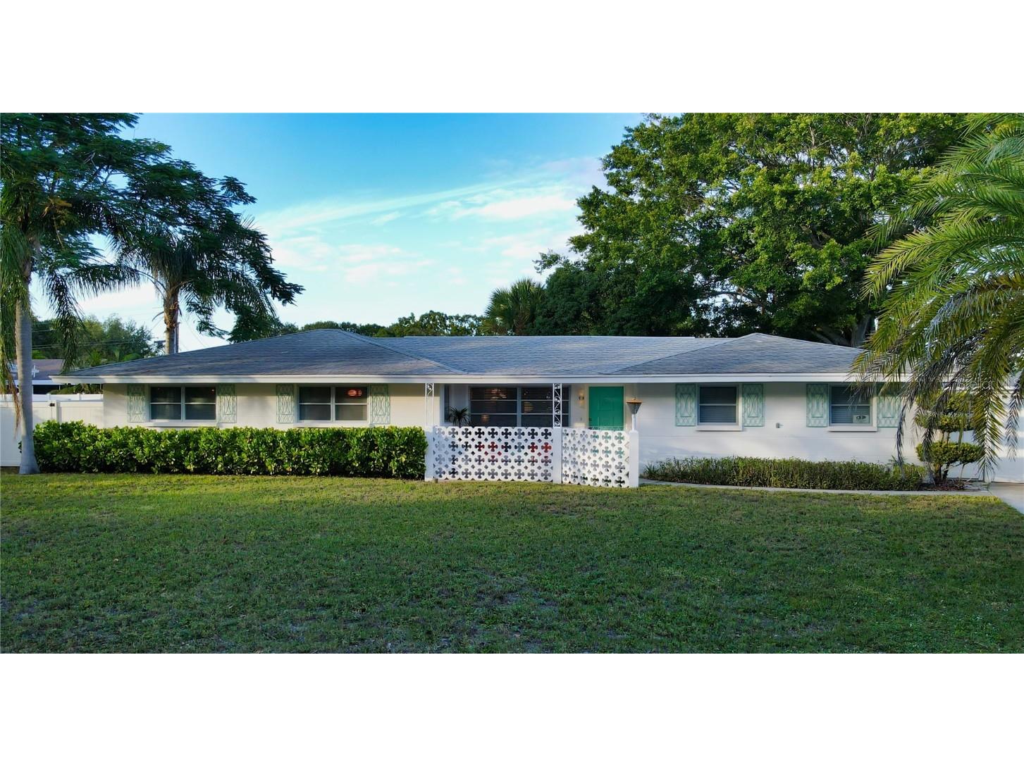 2945 Upper Tangelo Drive Sarasota FL 34239 A4589164 image1