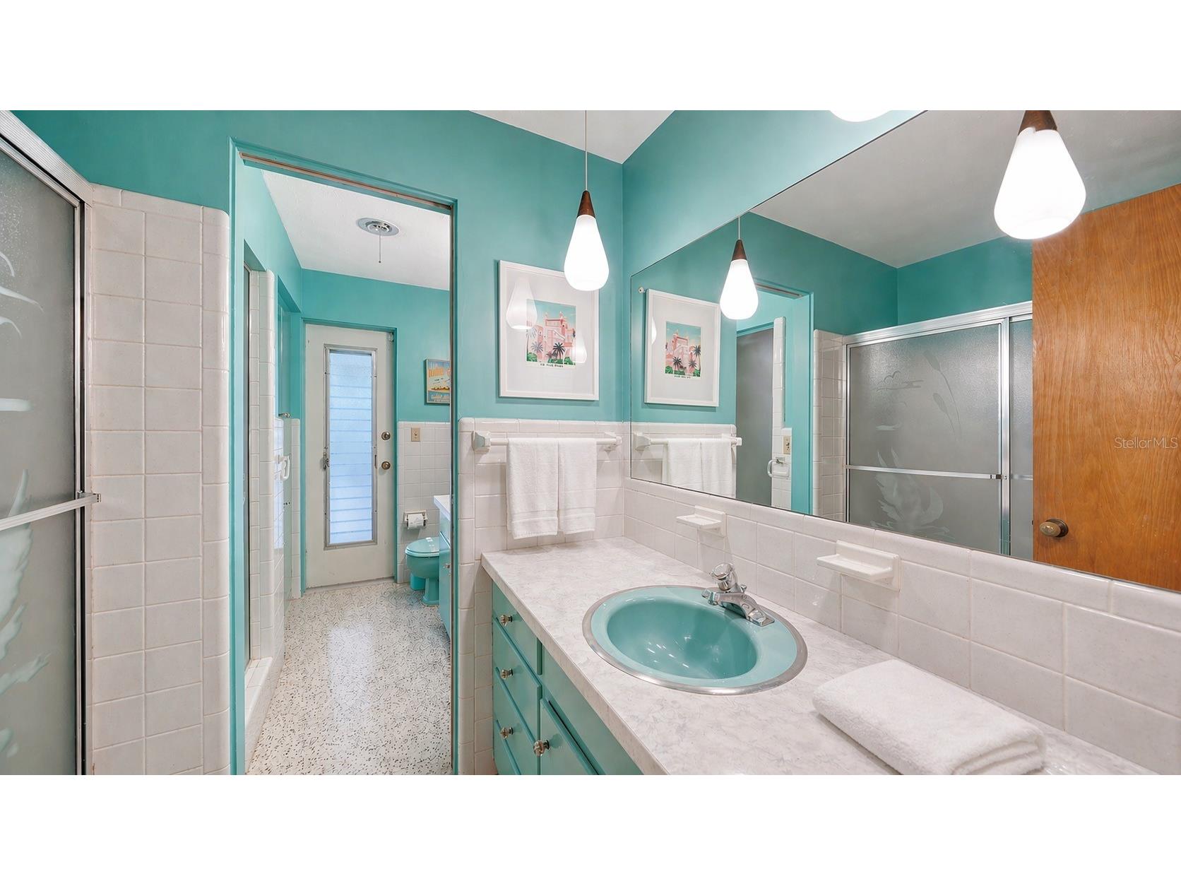 2945 Upper Tangelo Drive Sarasota FL 34239 A4690742 image11