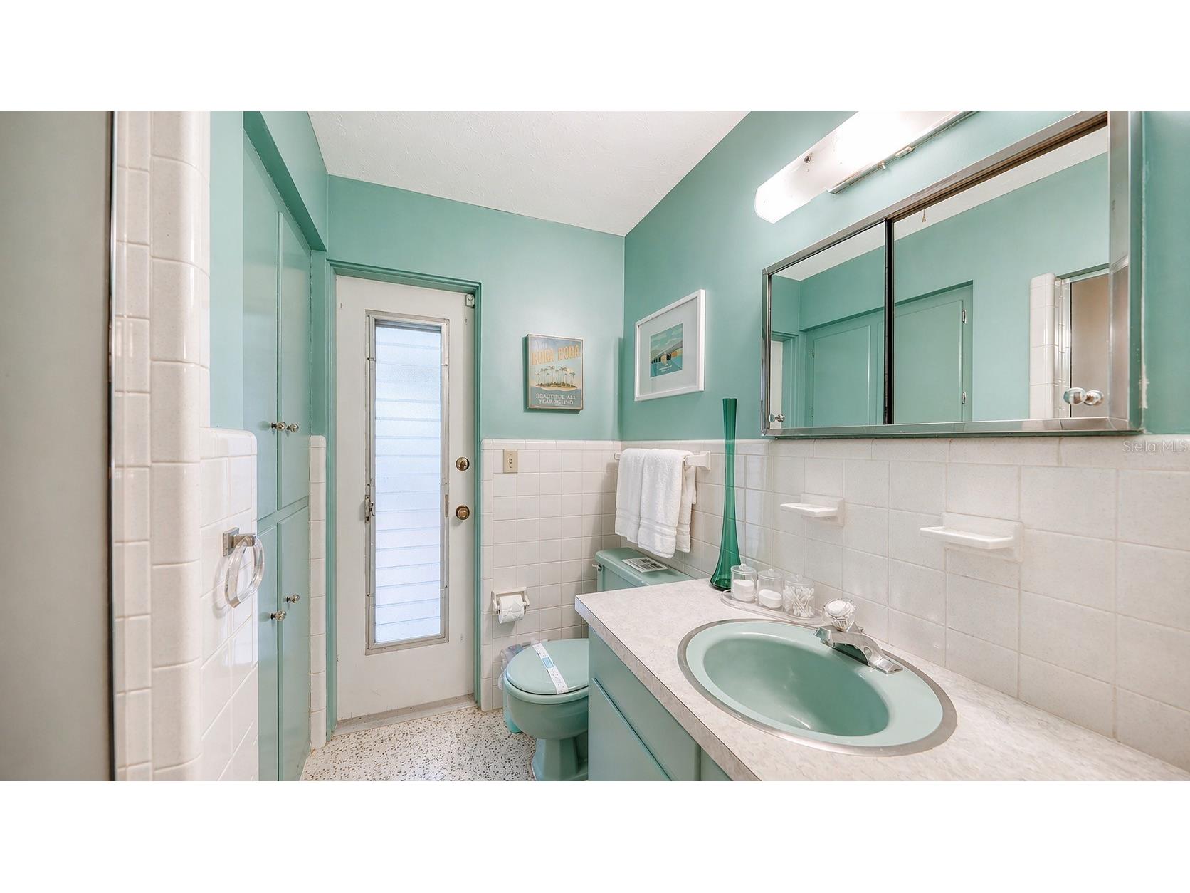 2945 Upper Tangelo Drive Sarasota FL 34239 A4690742 image12