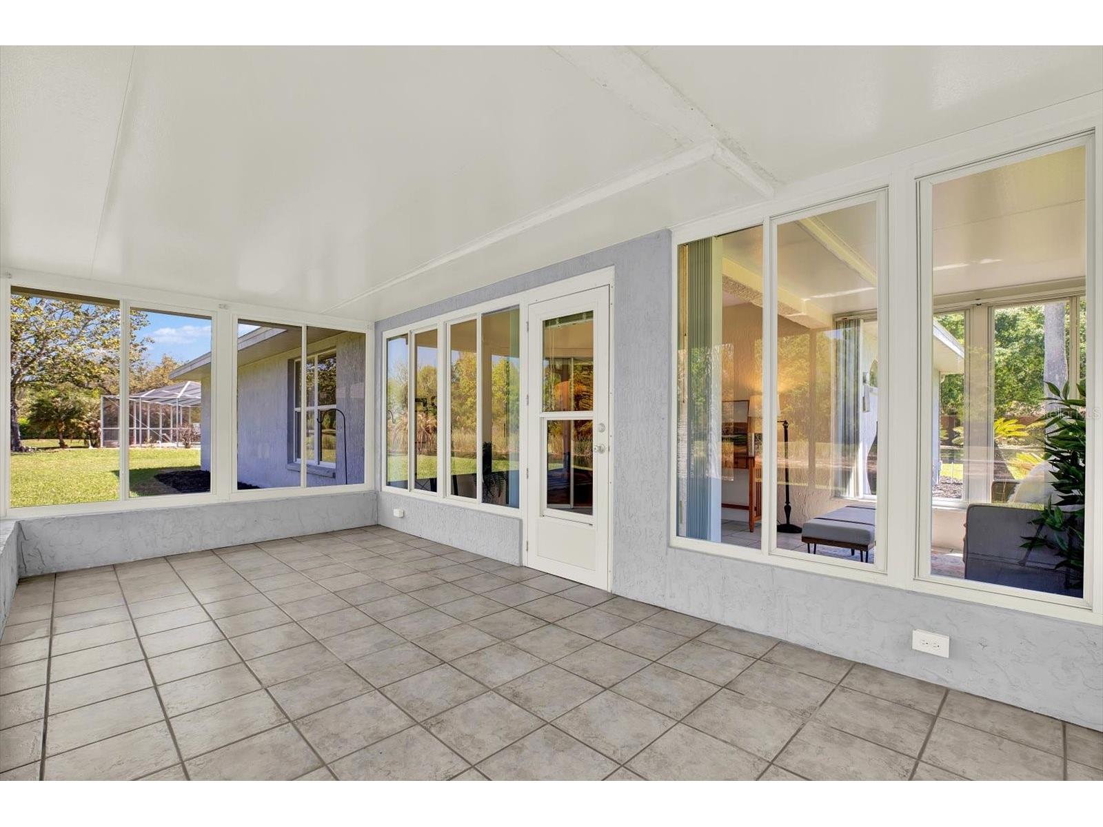 29451 Schinnecock Hills Lane San Antonio FL 33576 TB8489925 image38
