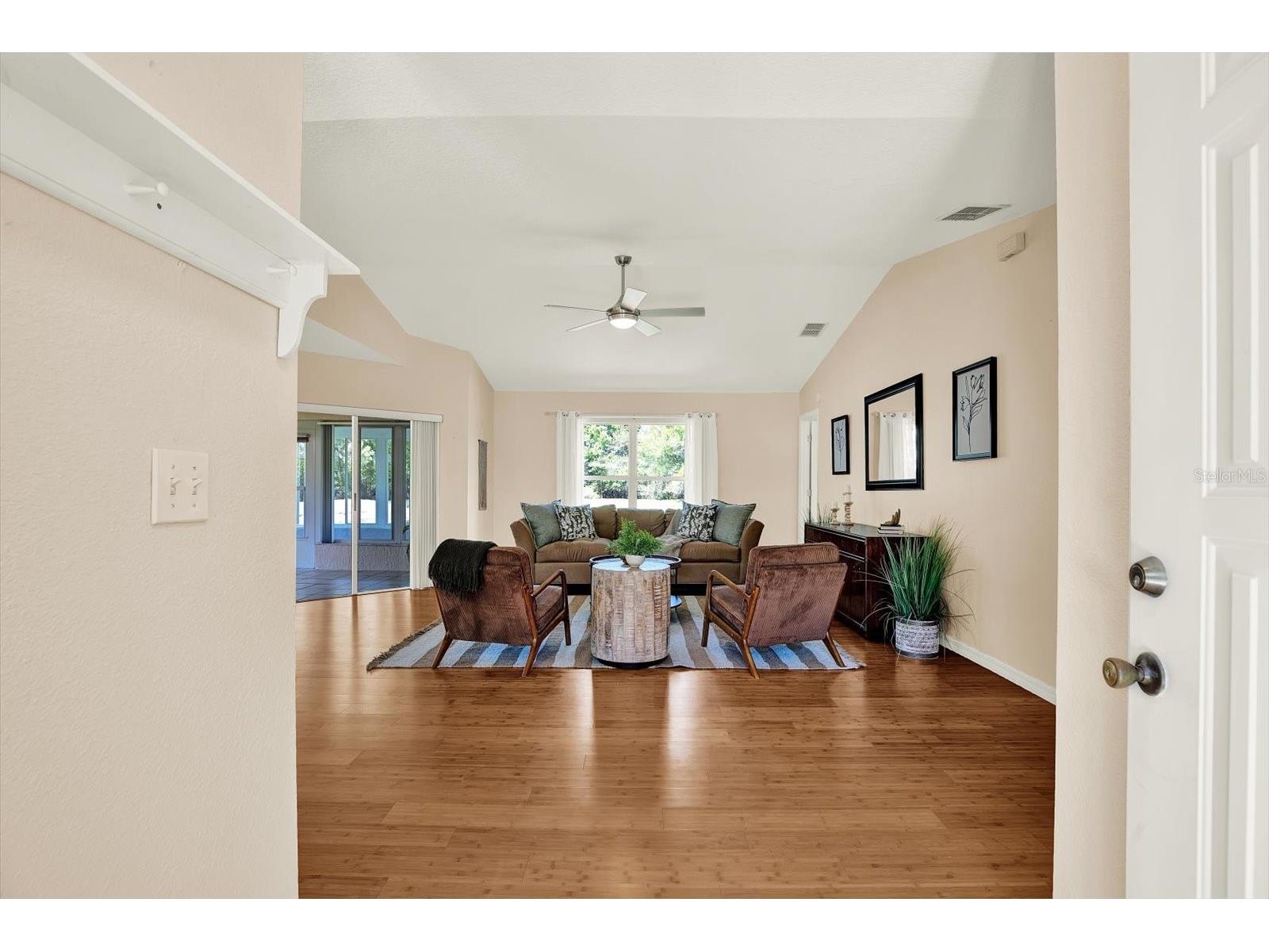 29451 Schinnecock Hills Lane San Antonio FL 33576 TB8489925 image4