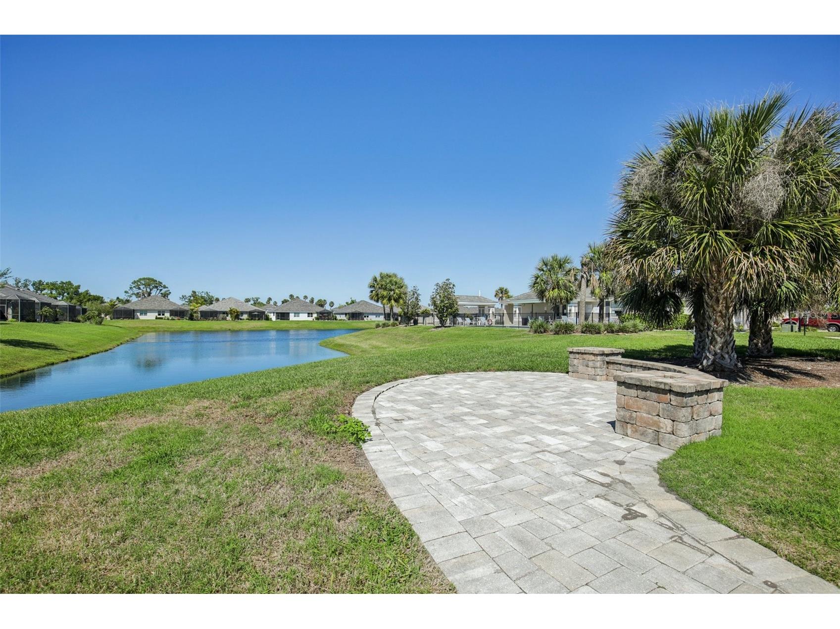 2946 Trustee Avenue Sarasota FL 34243 A4685262 image29