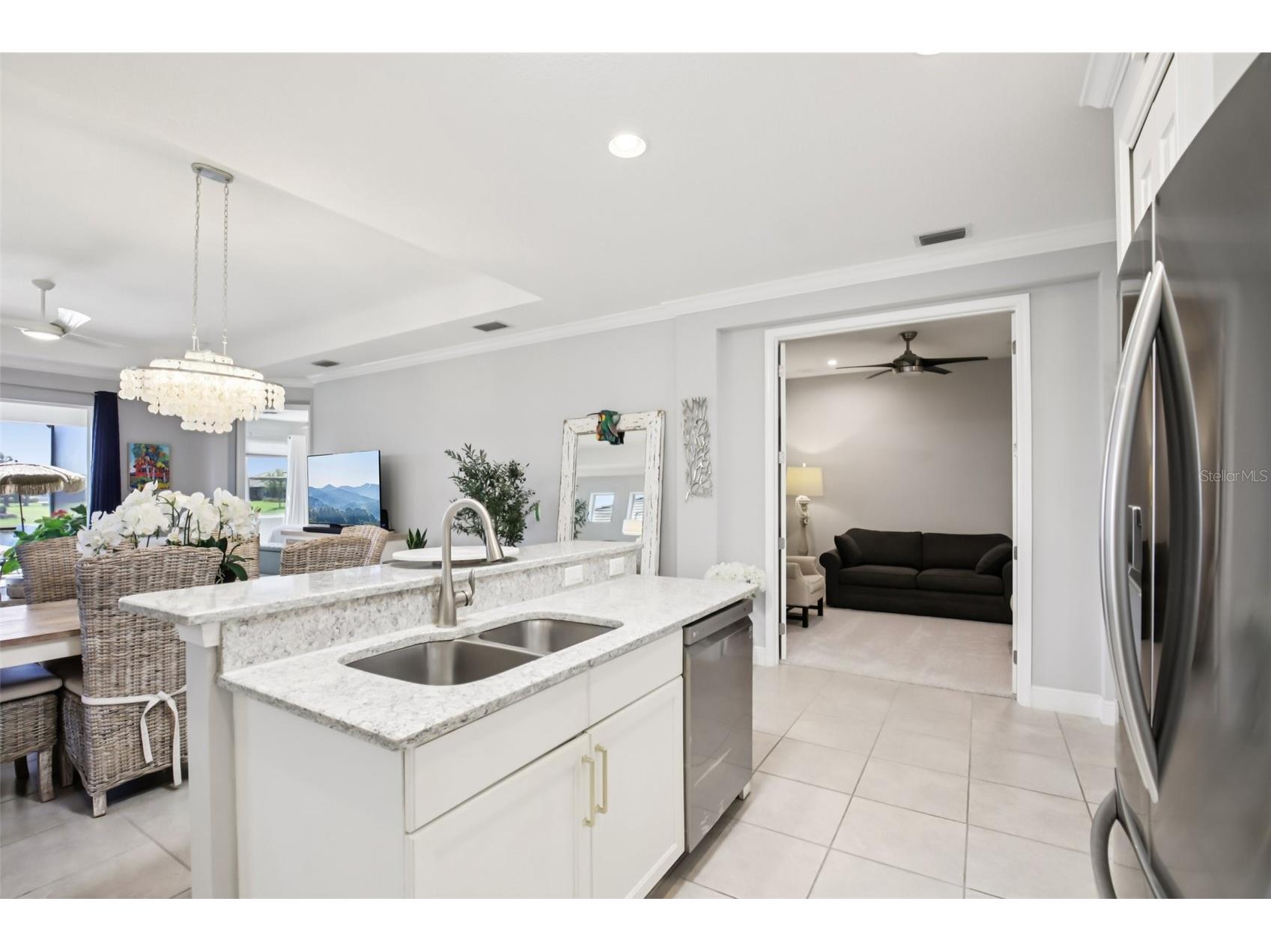 2946 Trustee Avenue Sarasota FL 34243 A4685262 image8