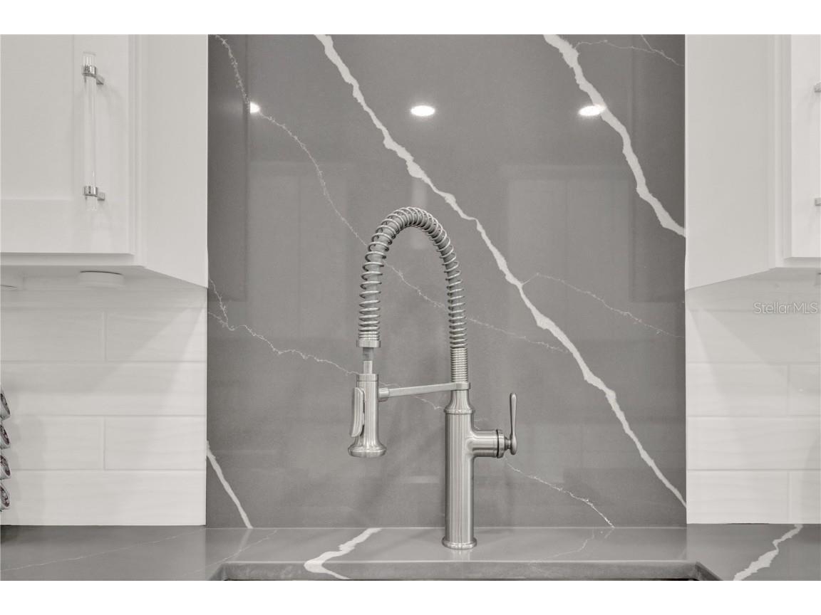 2947 Cedar Trace Tarpon Springs FL 34688 TB8376473 image12