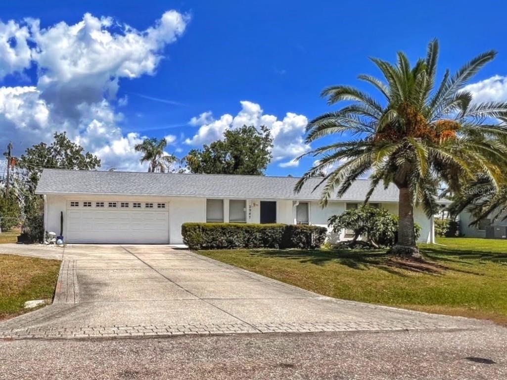 2947 Fiesta Drive Venice FL 34293 A4567050 image1