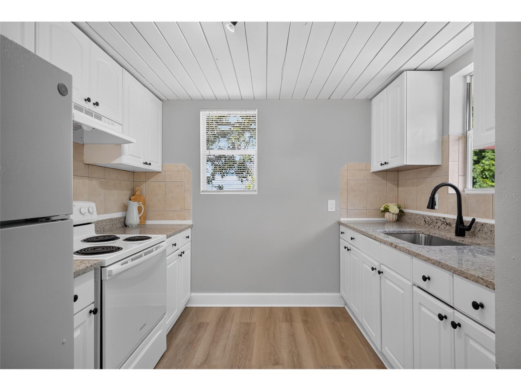 2947 Gillespie Avenue Sarasota FL 34234 TB8520023 image3