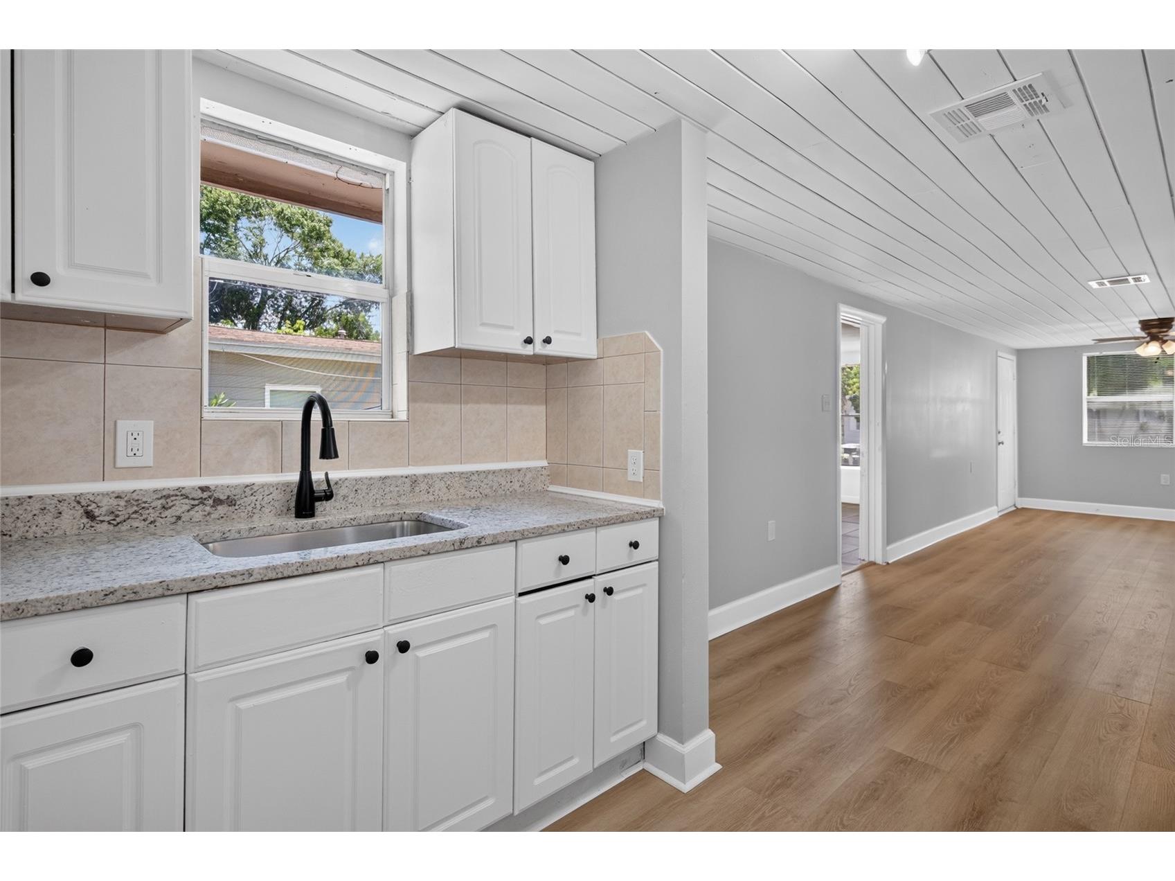 2947 Gillespie Avenue Sarasota FL 34234 TB8520023 image5