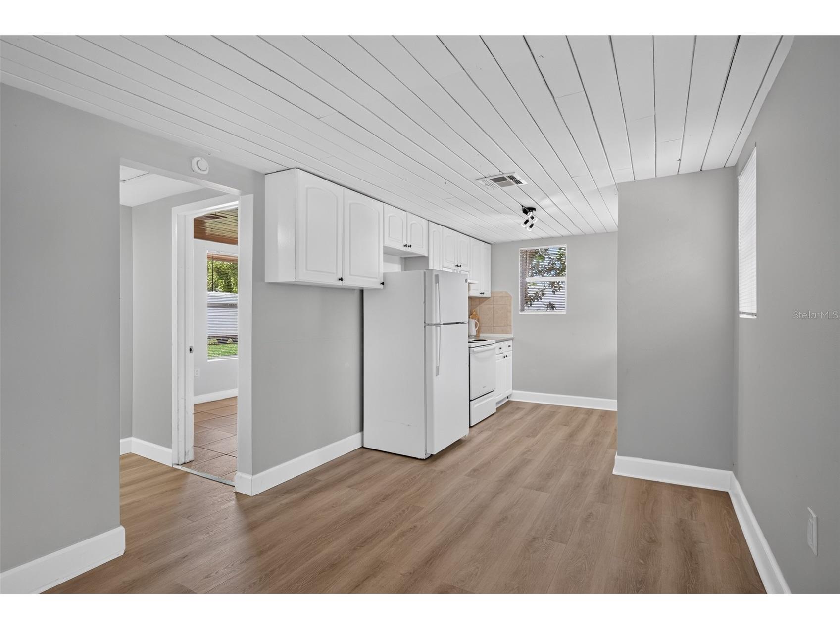2947 Gillespie Avenue Sarasota FL 34234 TB8520023 image8