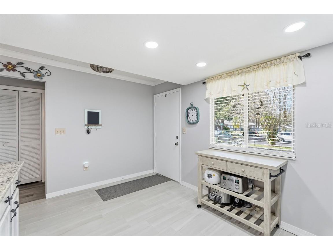 2948 Bancroft Circle E #B Palm Harbor FL 34683 TB8460313 image4