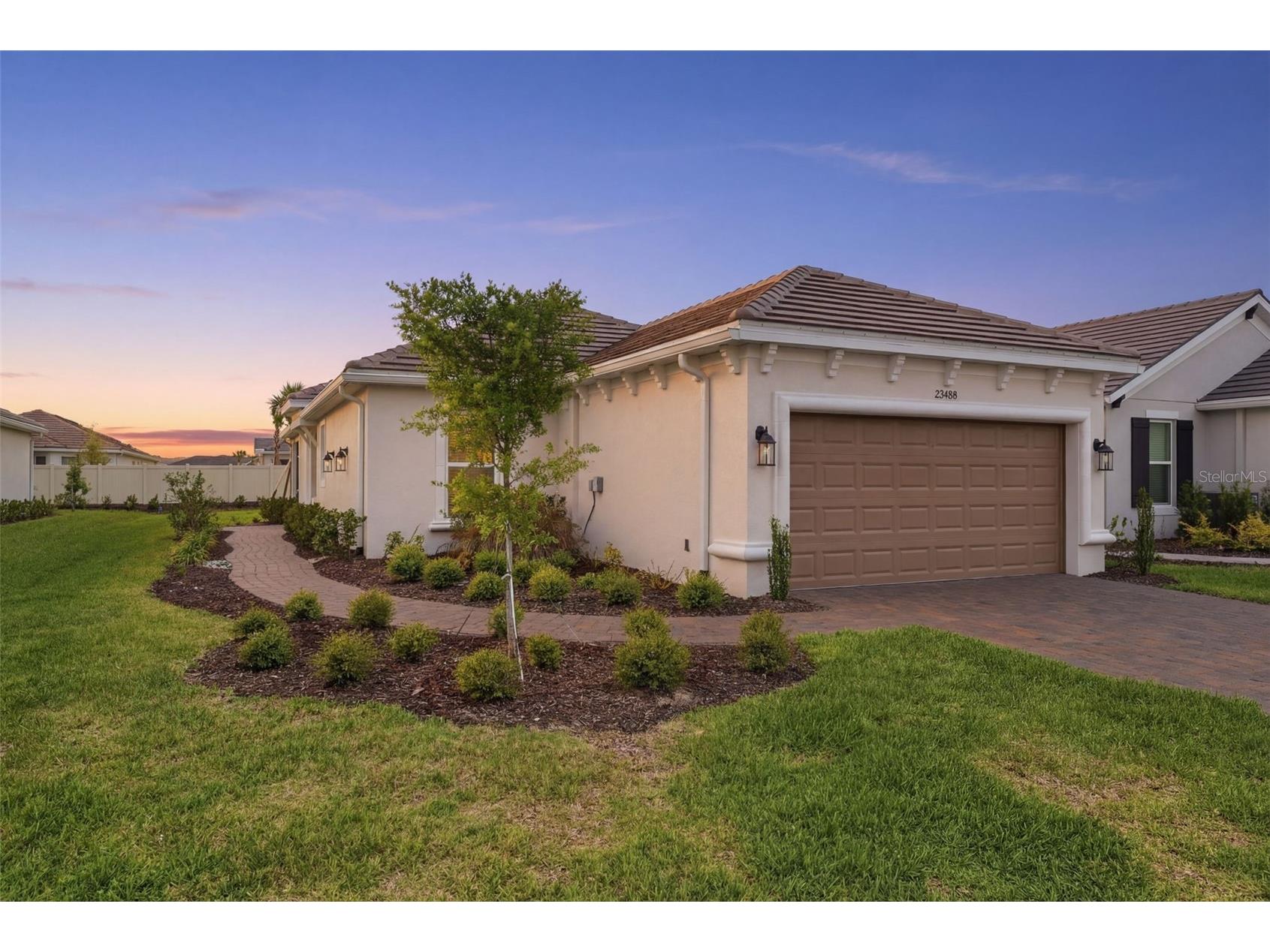 29485 Velletri Lane Wesley Chapel FL 33543 W7884298 image1