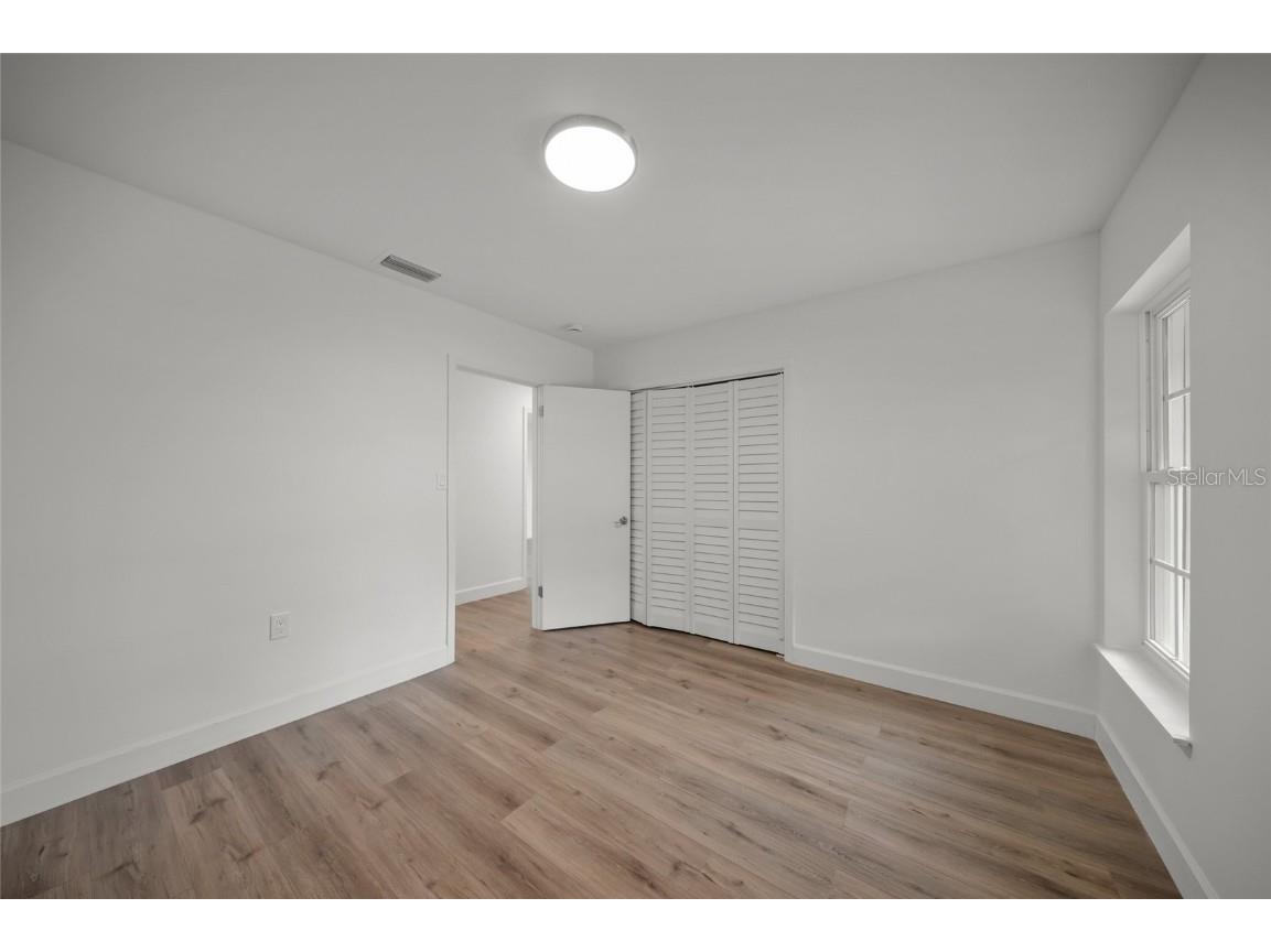 2949 Bougainvillea Street Sarasota FL 34239 A4667837 image18