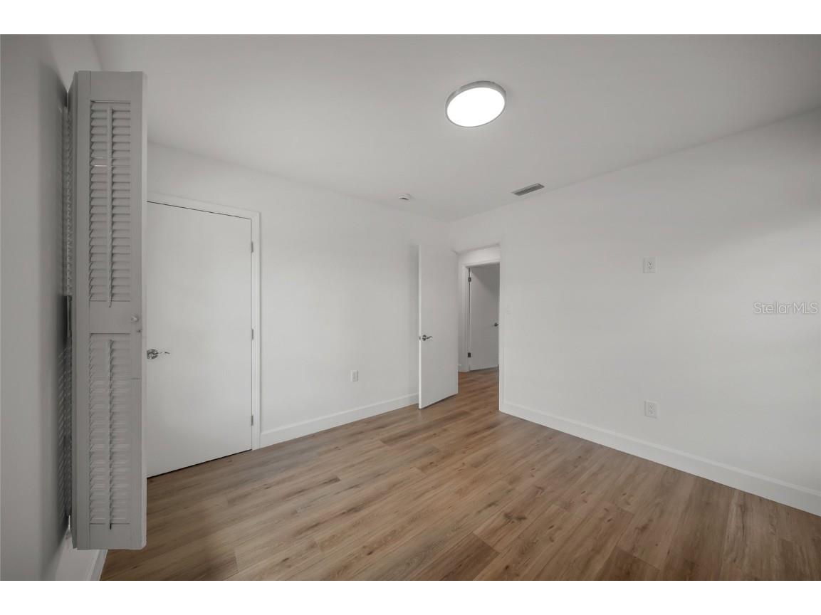 2949 Bougainvillea Street Sarasota FL 34239 A4667837 image23