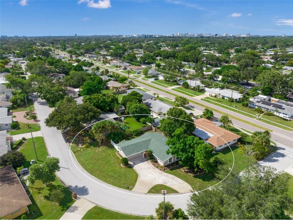 2949 Bougainvillea Street Sarasota FL 34239 A4667837 image35