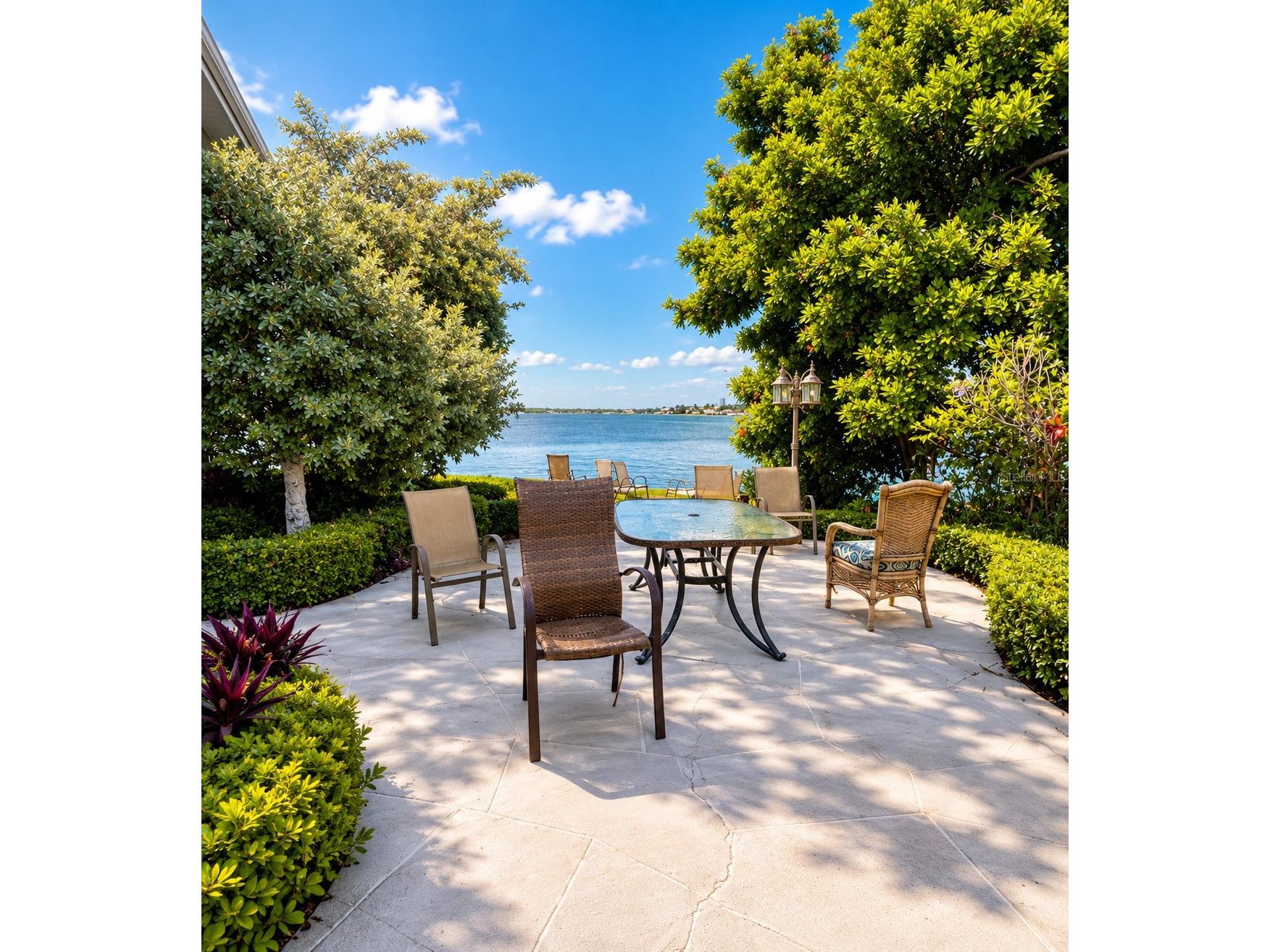 295 110th Avenue #1 Saint Petersburg FL 33706 TB8529672 image2