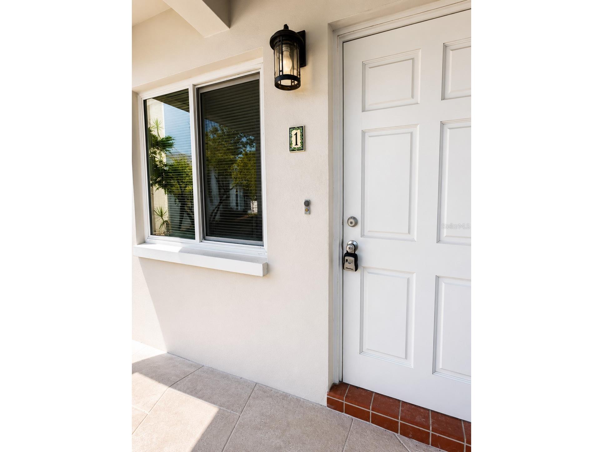 295 110th Avenue #1 Saint Petersburg FL 33706 TB8529672 image3