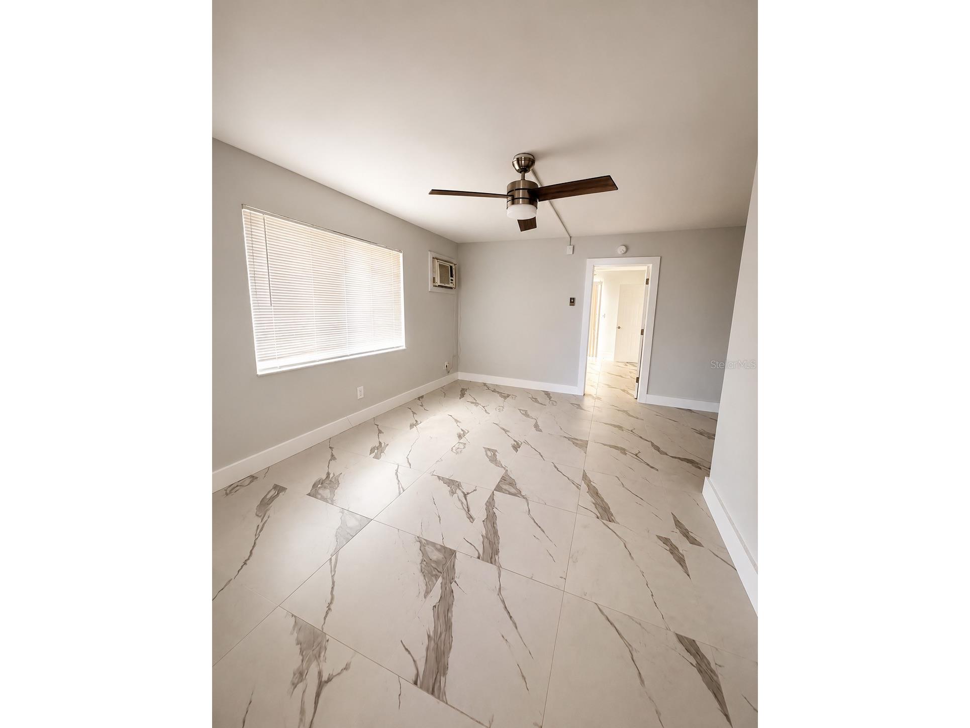 295 110th Avenue #1 Saint Petersburg FL 33706 TB8529672 image5