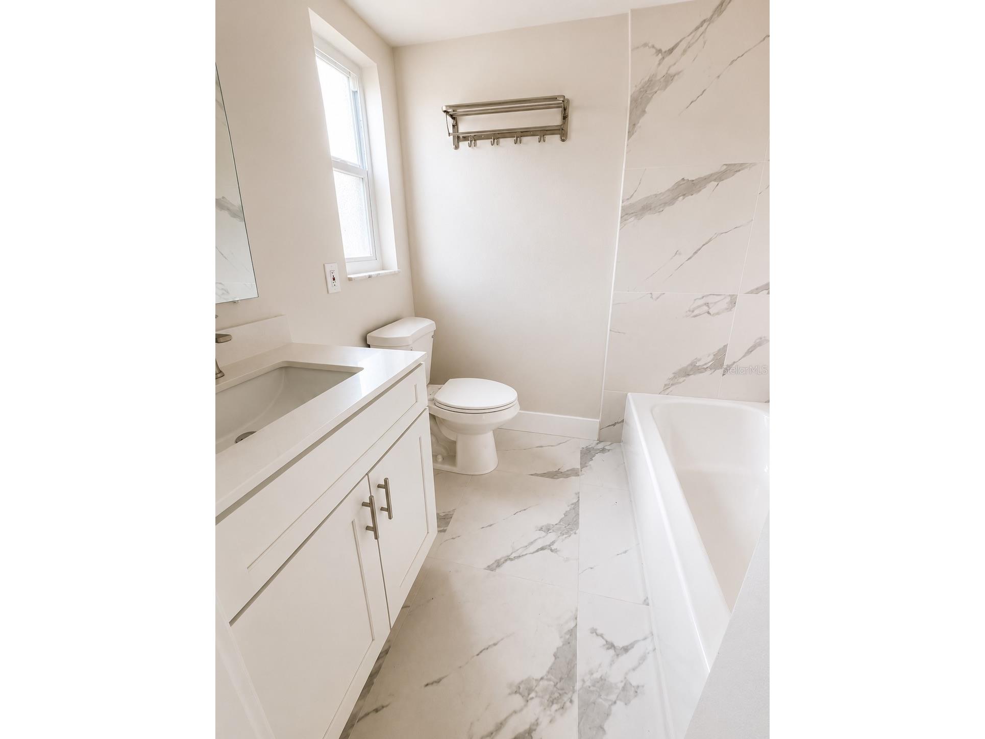 295 110th Avenue #1 Saint Petersburg FL 33706 TB8529672 image8