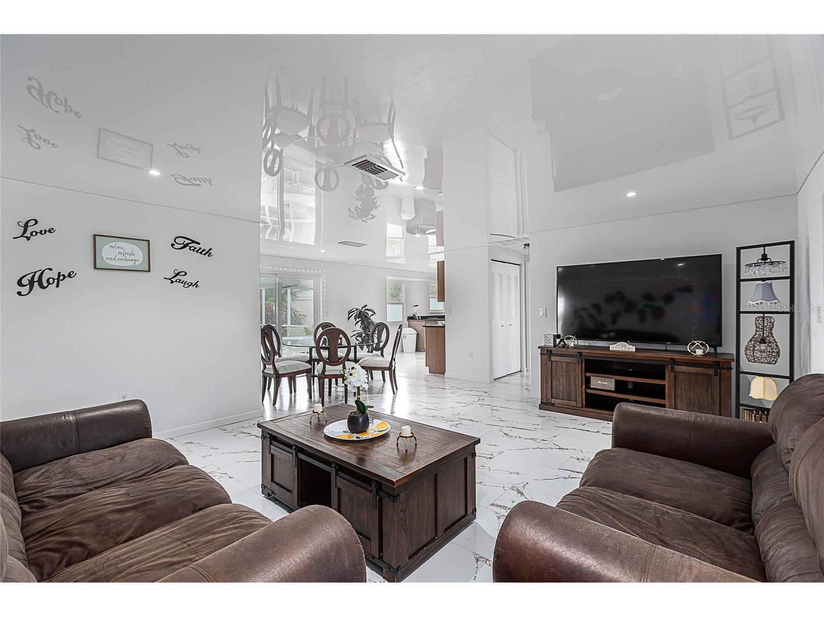 295 Annapolis Lane Rotonda West FL 33947 A4687428 image4