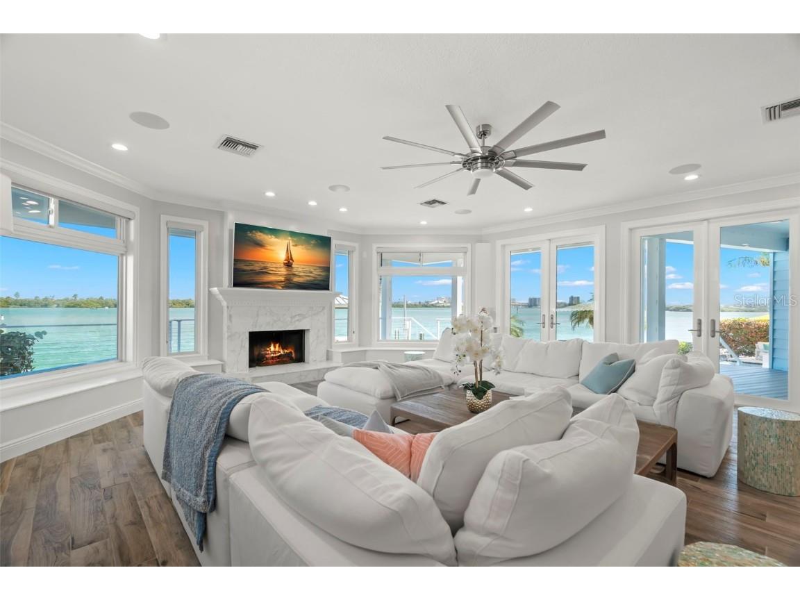 295 Bayside Drive Clearwater Beach FL 33767 - CLEARWATER BAY TB8420379 image13