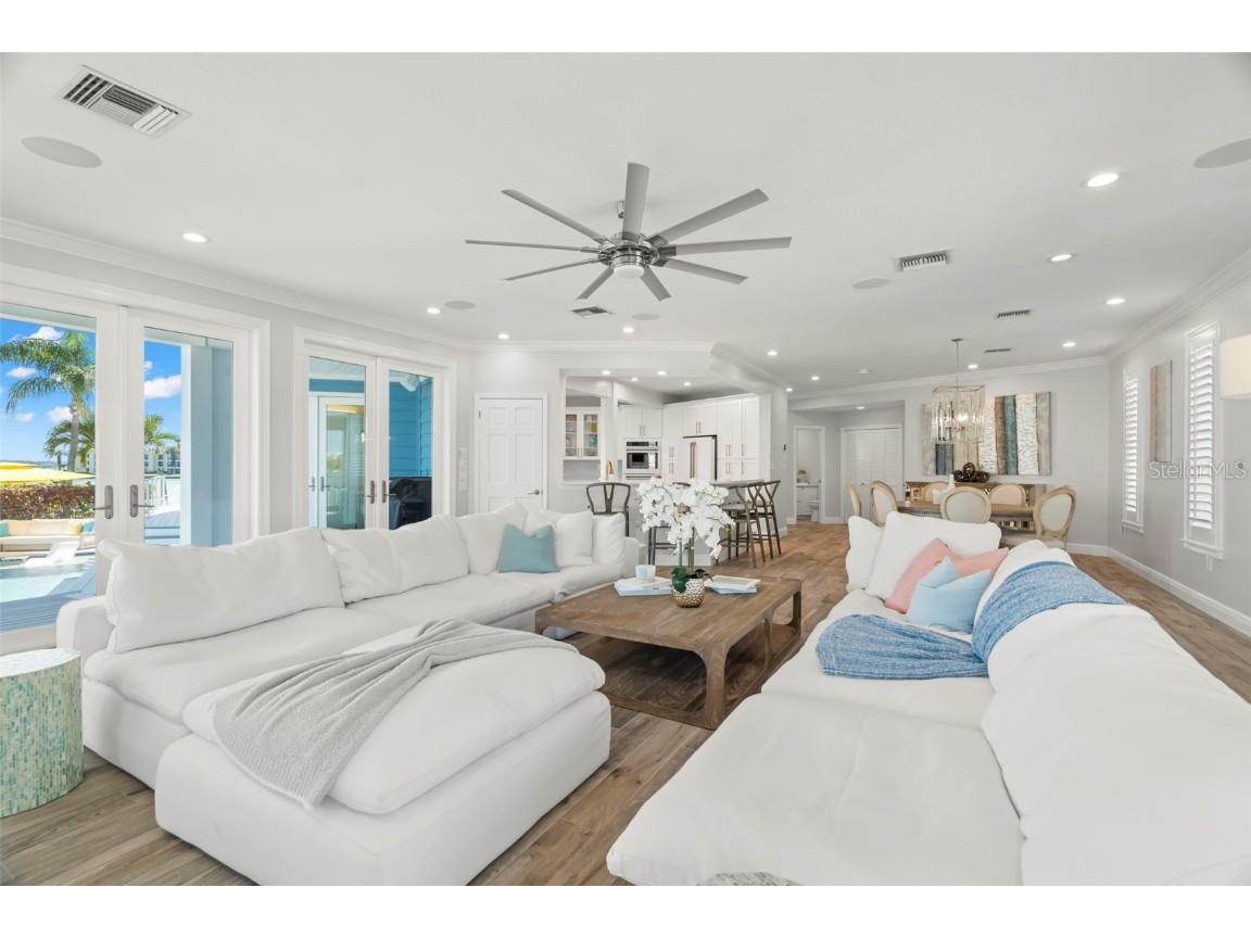 295 Bayside Drive Clearwater Beach FL 33767 - CLEARWATER BAY TB8420379 image14