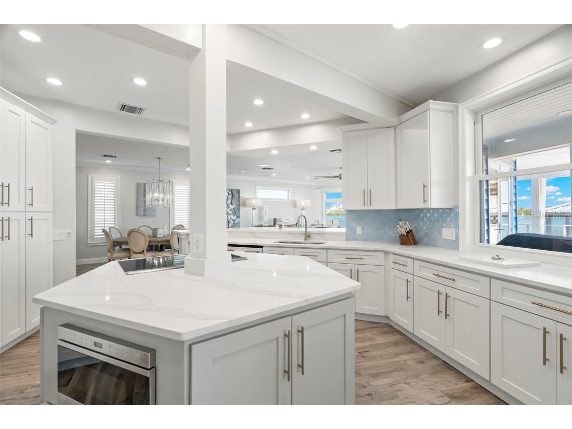 295 Bayside Drive Clearwater Beach FL 33767 - CLEARWATER BAY TB8420379 image19