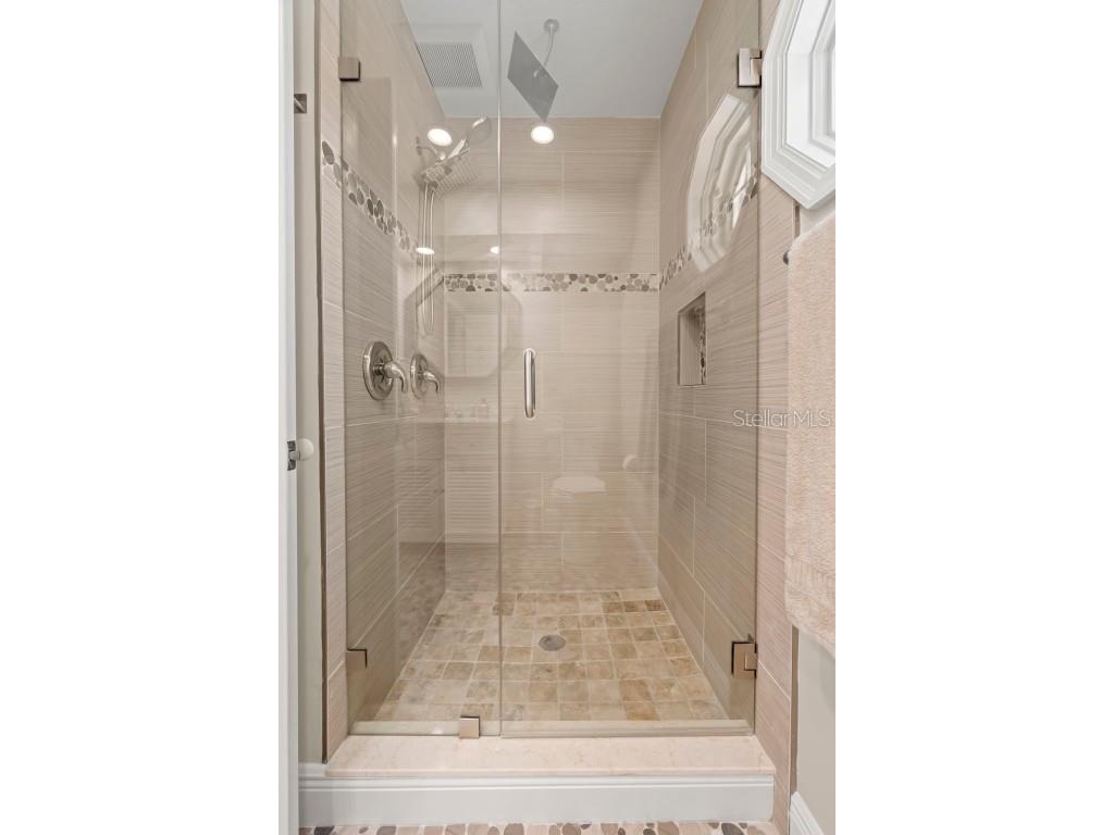 295 Bayside Drive Clearwater Beach FL 33767 - CLEARWATER BAY TB8420379 image40