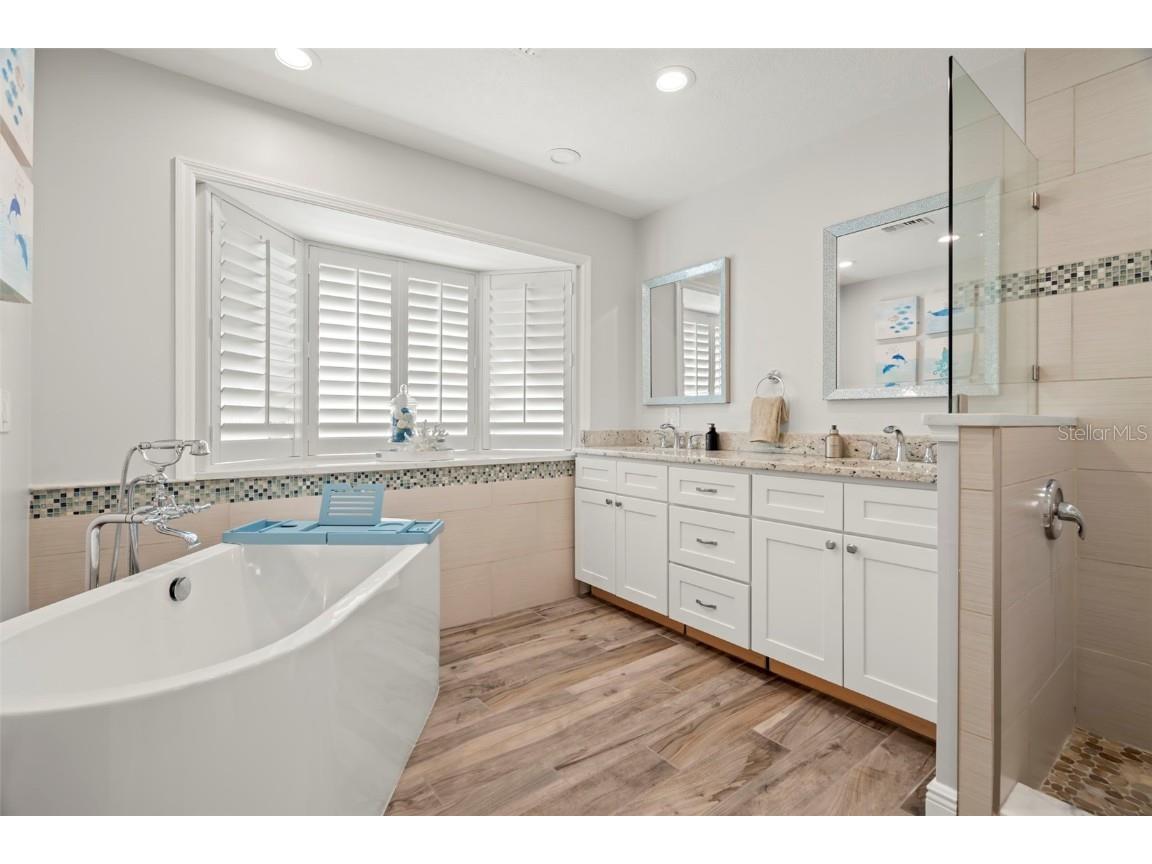 295 Bayside Drive Clearwater Beach FL 33767 - CLEARWATER BAY TB8420379 image44