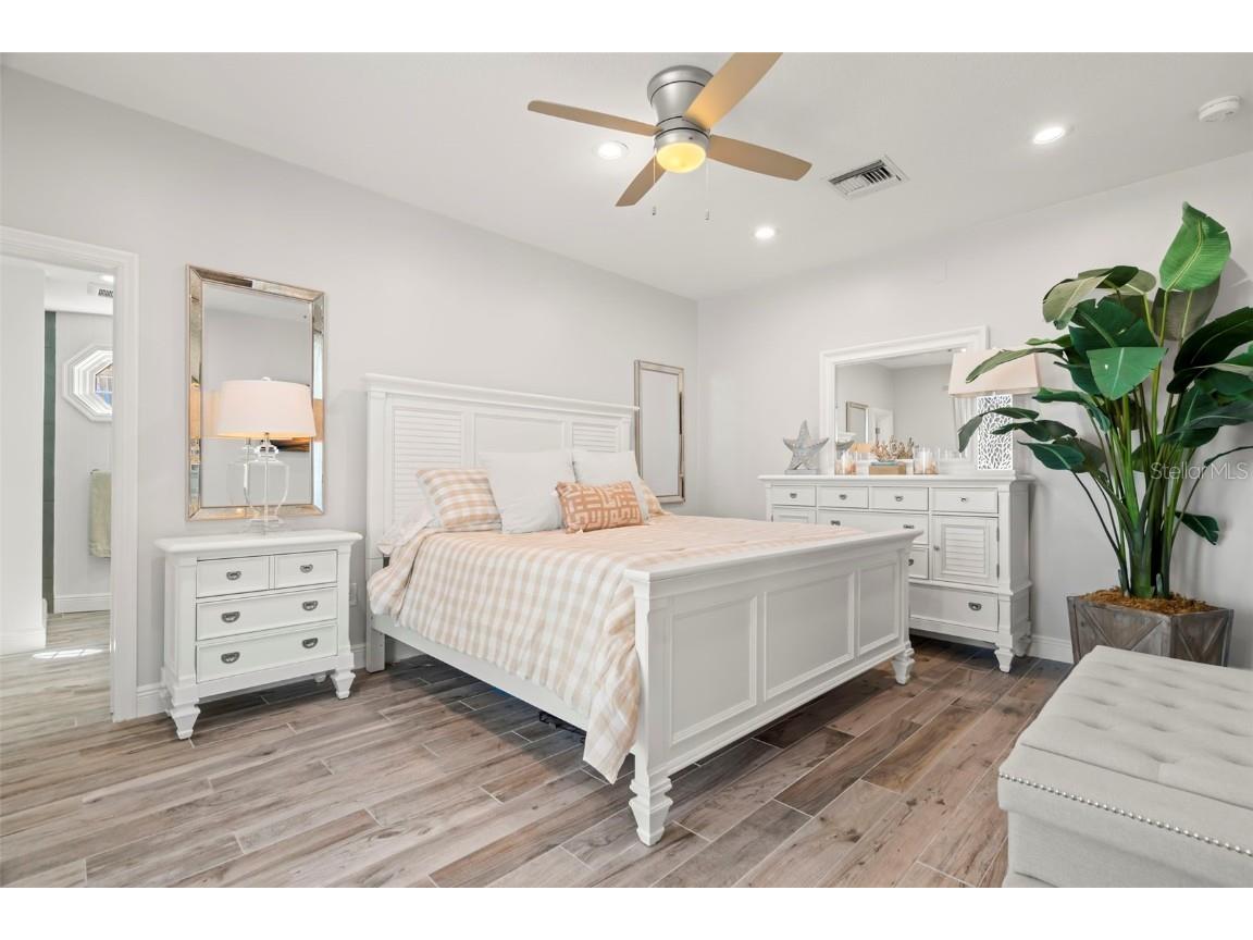 295 Bayside Drive Clearwater Beach FL 33767 - CLEARWATER BAY TB8420379 image45