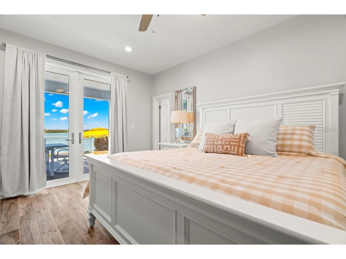 295 Bayside Drive Clearwater Beach FL 33767 - CLEARWATER BAY TB8420379 image46