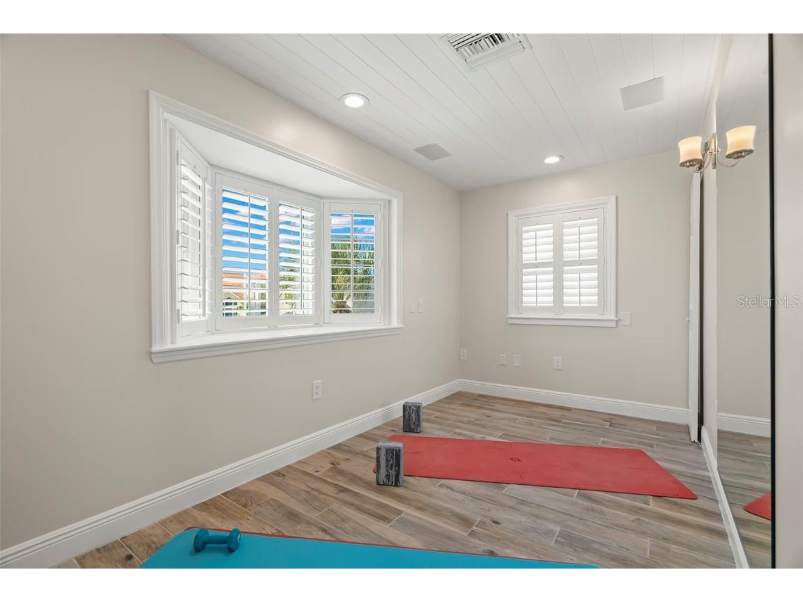 295 Bayside Drive Clearwater Beach FL 33767 - CLEARWATER BAY TB8420379 image49