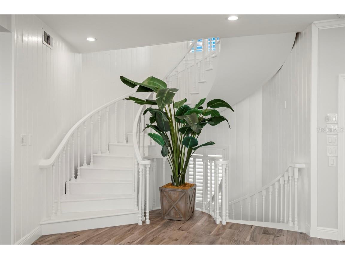 295 Bayside Drive Clearwater Beach FL 33767 - CLEARWATER BAY TB8420379 image51