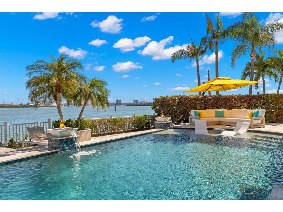 295 Bayside Drive Clearwater Beach FL 33767 - CLEARWATER BAY TB8420379 image7