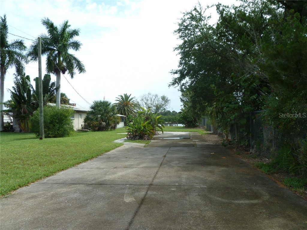 295 E Ariel Road Oak Hill FL 32759 O6273576 image7