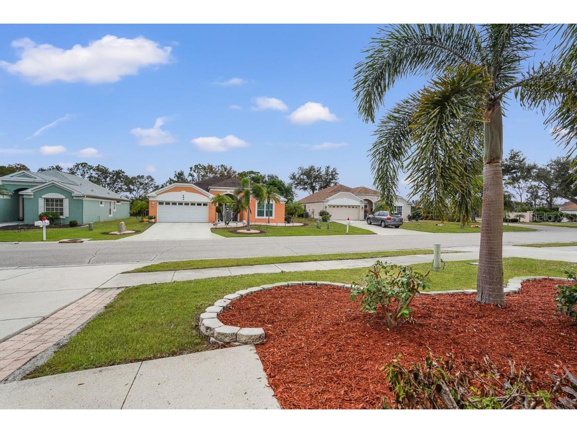 295 Fareham Drive Venice FL 34293 A4673348 image5