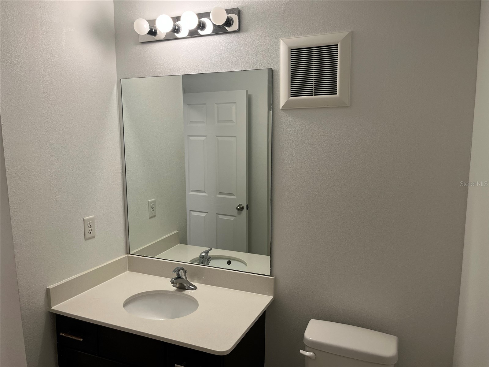295 Flower Lane #F Kissimmee FL 34743 O6411360 image17