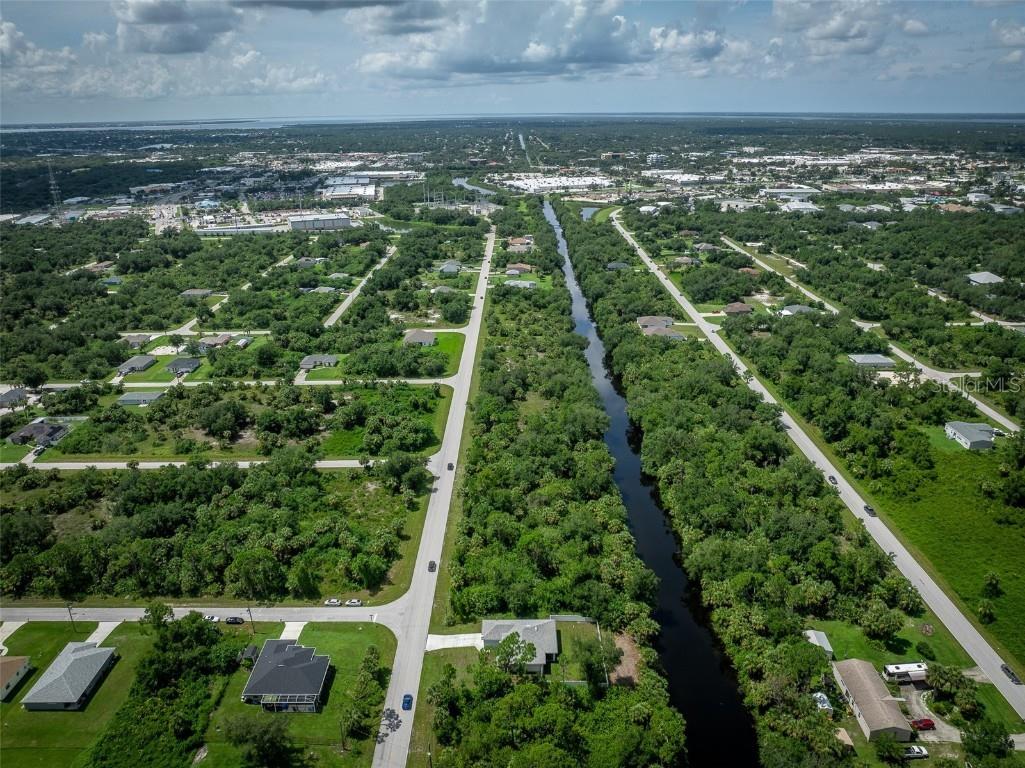 295 Ravenswood Boulevard Port Charlotte FL 33954 TB8411246 image30