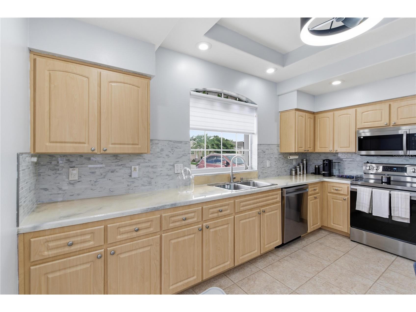 295 Royal Palm Way Spring Hill FL 34608 TB8503412 image16